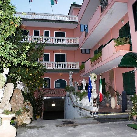 Hotel Sottovento Sant’Egidio del Monte Albino Kültér fotó