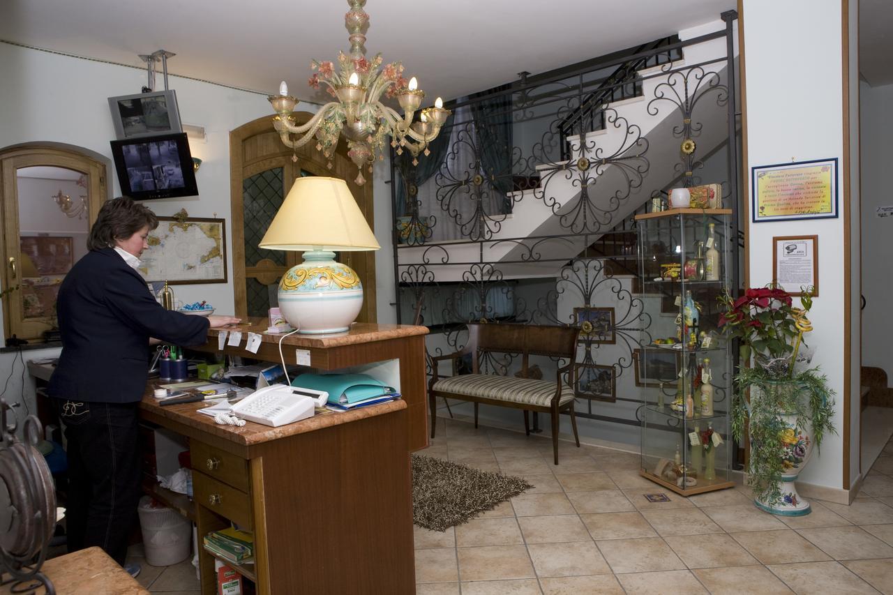 Hotel Sottovento Sant’Egidio del Monte Albino Kültér fotó