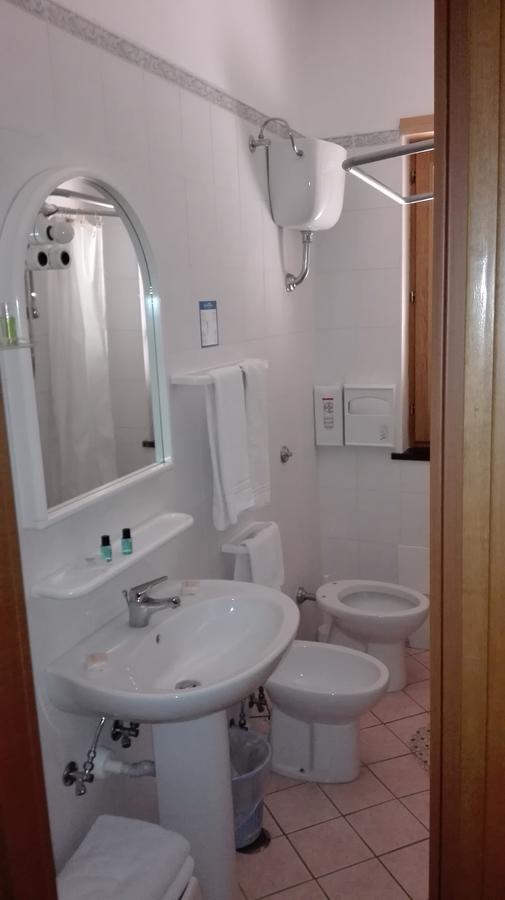 Hotel Sottovento Sant’Egidio del Monte Albino Kültér fotó